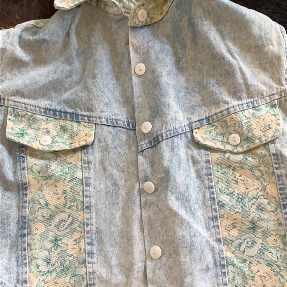 Vintage Denim Floral Crop Vest! - Picture 4 of 7